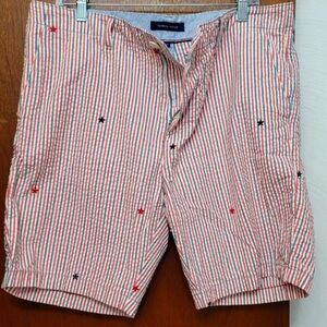 Tommy Hilfiger Red White Blue Stars & Stripes Seersucker Cotton Shorts size 30